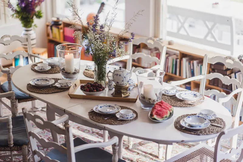 Set table in the Susimetsa lounge
