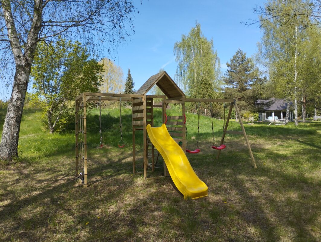 Children's play area